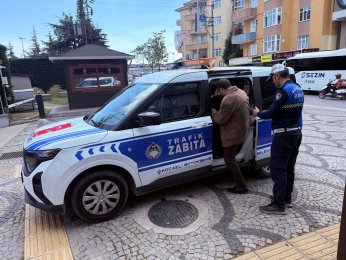 Büyükşehir Zabıtası vatandaşın yanında