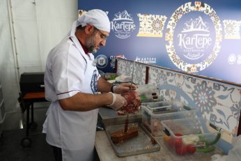 En lezzetli tabaklar festivalde yarıştı