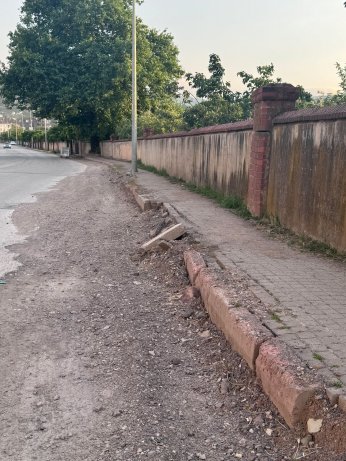 Bozuk yola bakım talebi