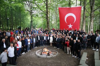 AK Parti, mahalle başkanları ile buluştu