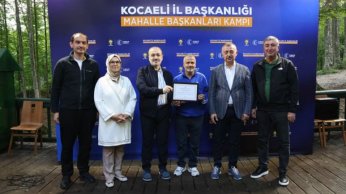 AK Parti, mahalle başkanları ile buluştu