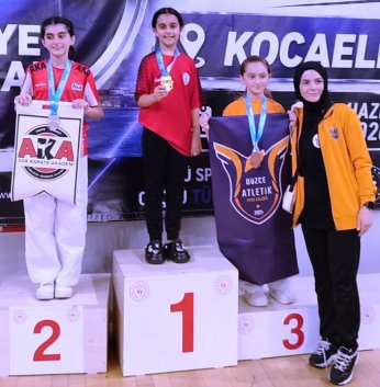 Körfez’in yıldız karatecileri parladı
