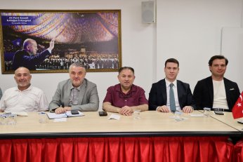‘AK Parti Türkiye’nin geleceğinin teminatıdır’
