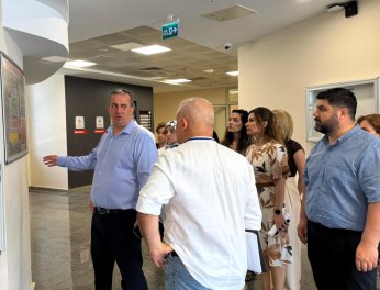Gölcük Necati Çelik Devlet Hastanesinde bina turu gerçekleştirildi