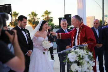 Rüya gibi bir düğünle dünyaevine girdiler