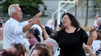 Kocaeli, Balkan halk oyunlarıyla şenlendi