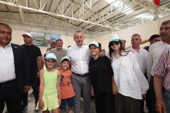 ‘Üreten çiftçimizin daima yanındayız’