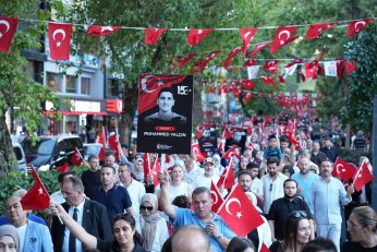 Binlerce Kocaelili kol kola yürüdü