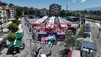Meydanlar sosyal hayatın kalbi oldu