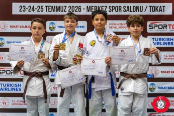 Kağıtspor'dan 3 Türkiye şampiyonluğu