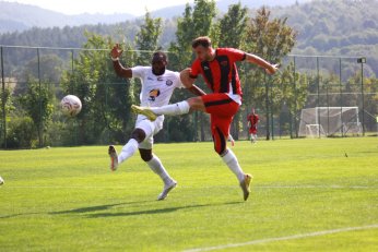 Gölcükspor özel maçı kaybetti 2-0