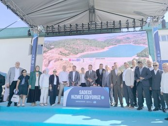‘Hizmet ve eser siyaseti yapıyoruz’