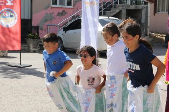 Mahalle kültürünü canlandıran şenlik