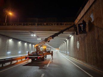 İki tünelde aydınlatma altyapısına bakım