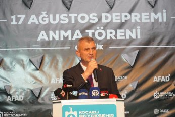 17 Ağustos deprem şehitleri dualarla anıldı
