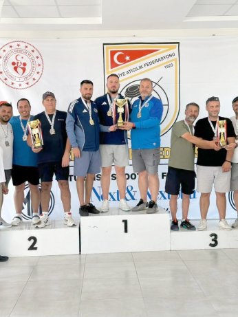 Kağıtspor’dan Trap Zafer Kupası’nda 3 madalya