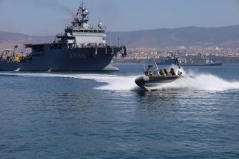 SAS ve SAT komandolarından nefes kesen gösteri
