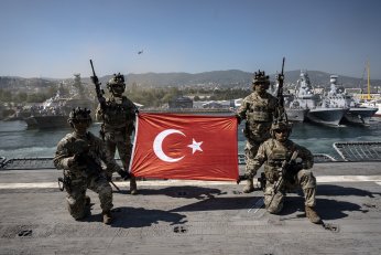 Akdeniz’in tek denizaltı kurtarma platformu: TCG Alemdar