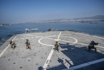 Akdeniz’in tek denizaltı kurtarma platformu: TCG Alemdar
