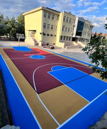 Büyükşehir, okulları  ‘Pota’sız bırakmıyor   