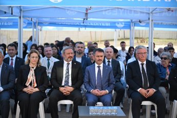 Yeni okullar milletvekillerinin katılımıyla açıldı   