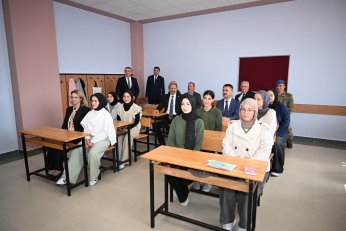 Yeni okullar milletvekillerinin katılımıyla açıldı   
