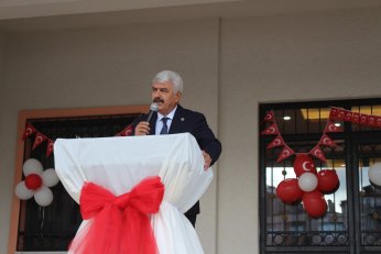 Yeni okullar milletvekillerinin katılımıyla açıldı   
