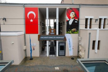 Halkevi desteğiyle  üç üniversite kazandı   