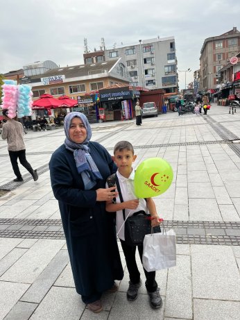SP’li Kadınlardan öğrencilere hediye