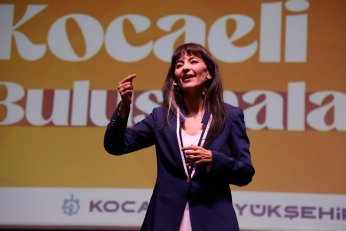 Doç. Dr. Kangal, okula  uyumun şifrelerini verdi   