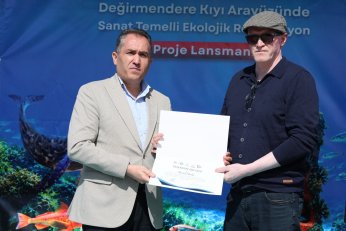 Dip çamuruydu,  canlılara yuva oldu   