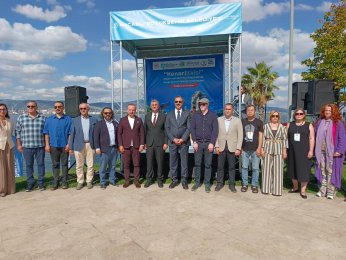 Dip çamuruydu,  canlılara yuva oldu   