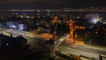 Başiskele Kavşağı’nda gece operasyonu