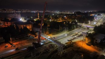 Başiskele Kavşağı’nda gece operasyonu