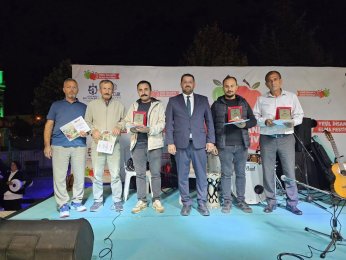 Elma Festivali’nde ödüller verildi