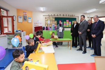 Minik öğrencilere eğitim seti desteği