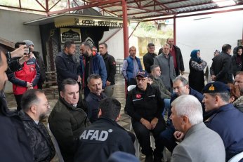 Vali Aktaş, sele kapılanları arama çalışmalarını inceledi
