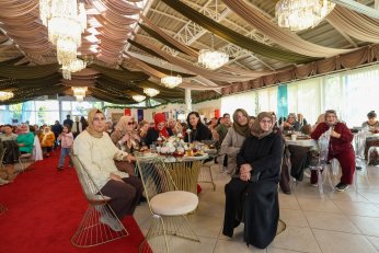 ‘Sizler mutlu olun diye çalışıyoruz”
