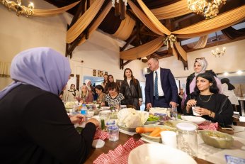 ‘Sizler mutlu olun diye çalışıyoruz”