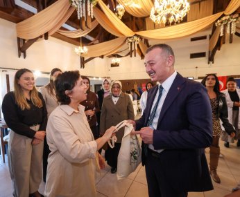 ‘Sizler mutlu olun diye çalışıyoruz”