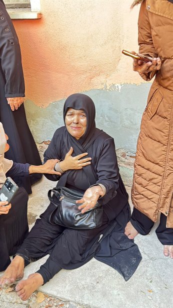 İş yeri yangını binaya sıçradı