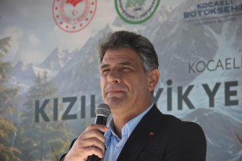 9 kızıl geyik daha doğaya salındı