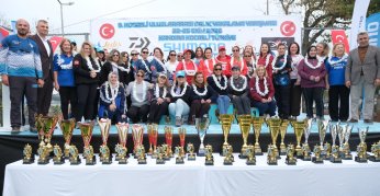 Balık yakalama yarışması nefesleri kesti