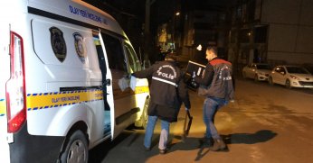 Oğulları kavga eden iki babanın kavgası kanlı bitti