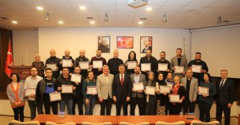 Belediye personeli, ilk  yardım sertifikalarını aldı