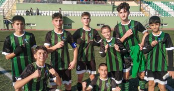 Gençler rakiplerini sahadan sildi