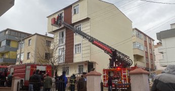 Mutfak yangınında 11 kişi hastanelik oldu