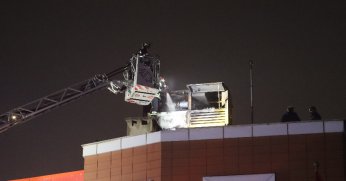 Arıtma tankeri fabrikasında yangın