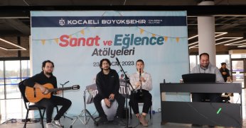    Çocuklar, atölyeler  ile tatil keyfi yaşıyor