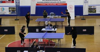 Masa tenisinde en iyiler seçildi